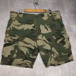 Wrangler Mens Camo Cargo Shorts size‎ 40 Green Camouflage Stretch Relaxed Fit
